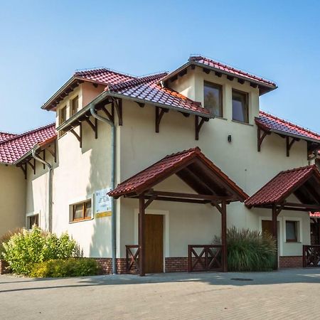Hotel Nad Borkiem Kosarzyn  Exterior foto